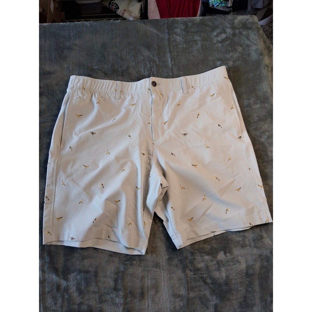 Under Armour Mens Golf Shorts Light Blue Yellow Bird Print Size 40 Stretch